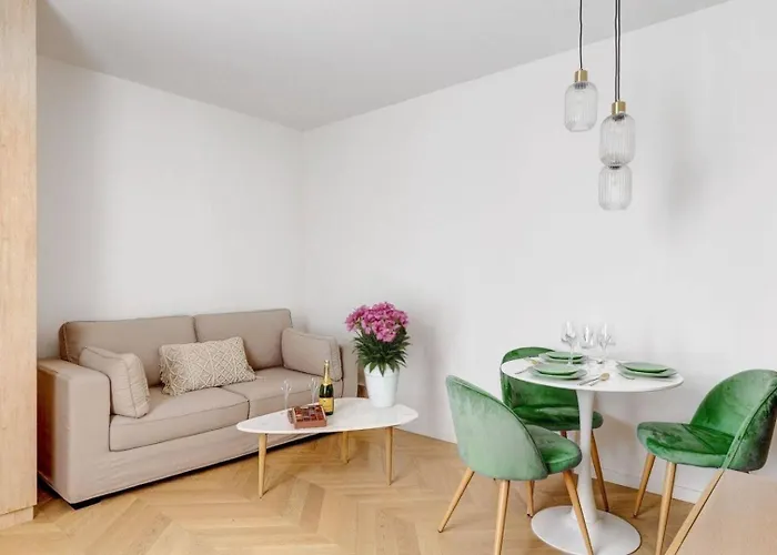 Cosy Aariana Near Eiffel Tower * 巴黎
